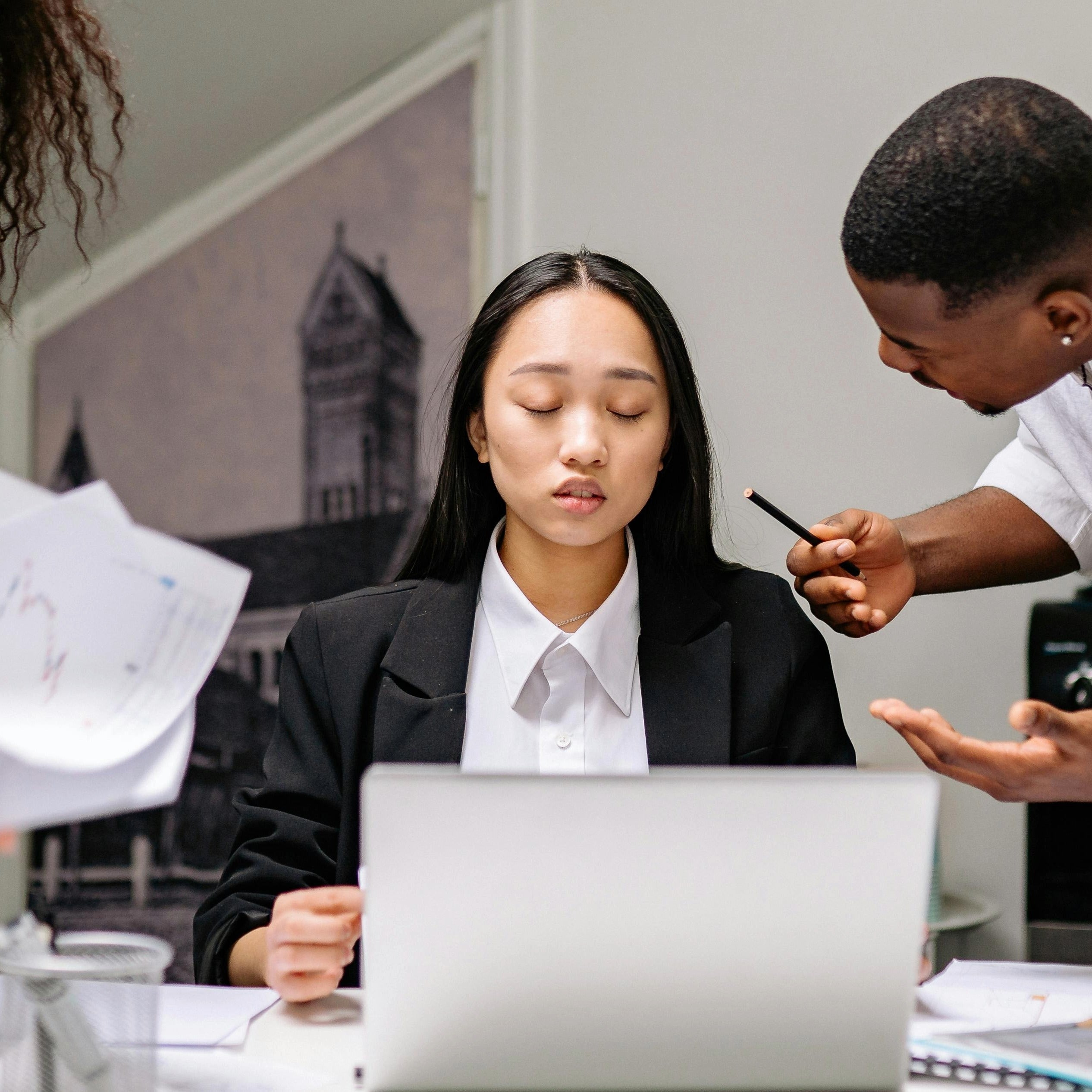 上班族必備!上工沒精神?挑選無咖啡因的健康機能飲,提神無負擔